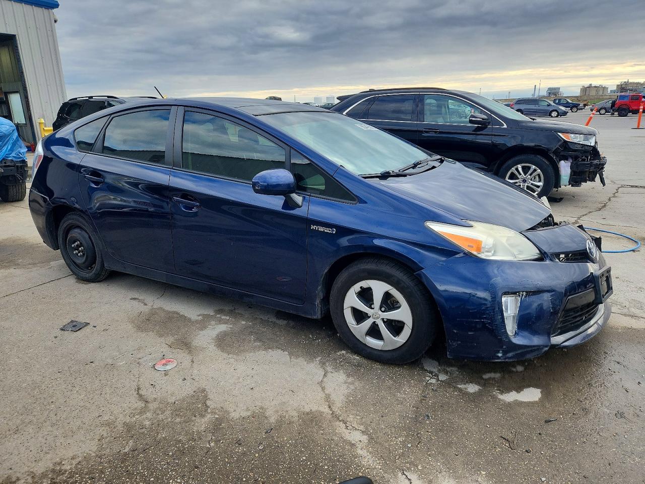 2012 TOYOTA PRIUS photo 4