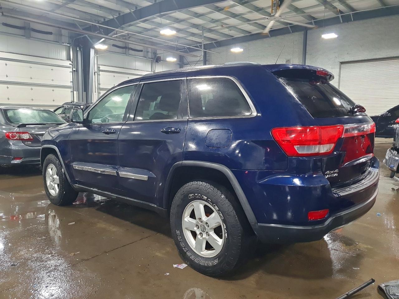 2012 JEEP GRAND CHEROKEE LAREDO photo 2