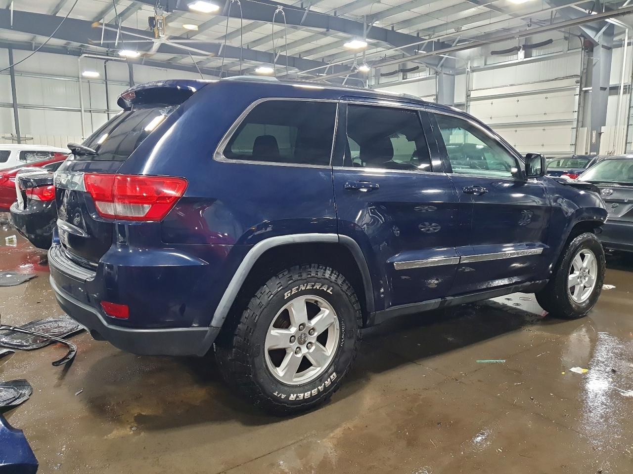 2012 JEEP GRAND CHEROKEE LAREDO photo 3
