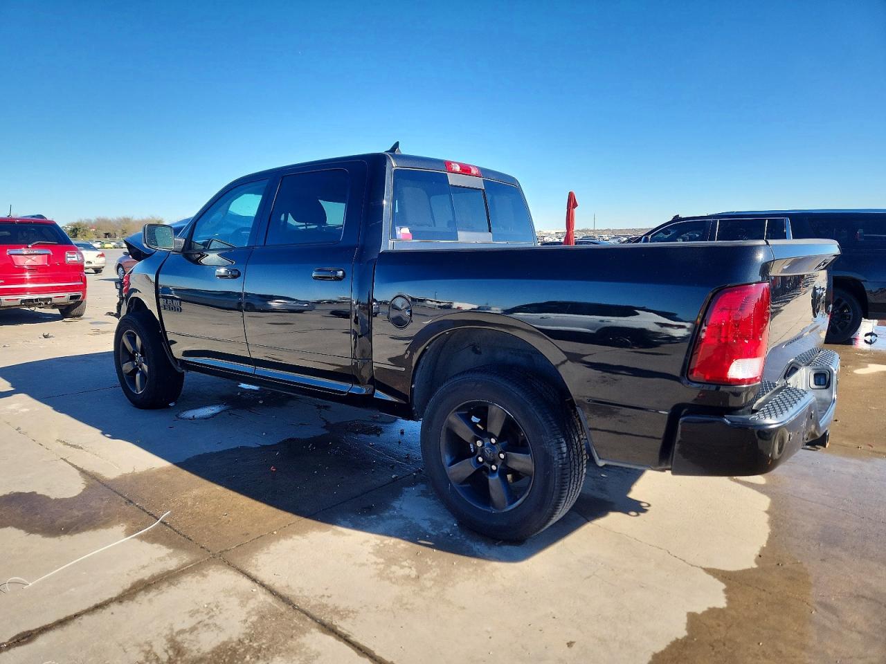 2018 RAM 1500 photo 2