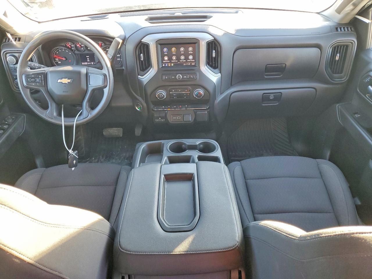 2025 CHEVROLET SILVERADO K1500 CUSTOM photo 8