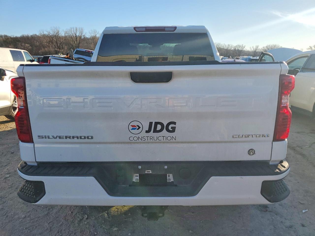 2025 CHEVROLET SILVERADO K1500 CUSTOM photo 6