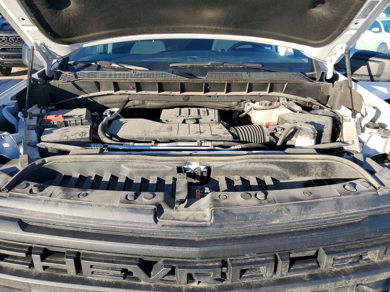 2025 CHEVROLET SILVERADO K1500 CUSTOM photo 11