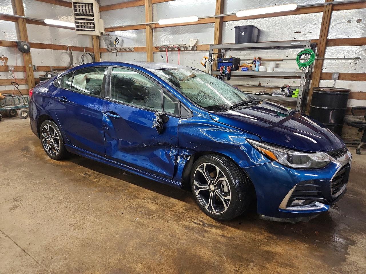 2019 CHEVROLET CRUZE LT photo 4