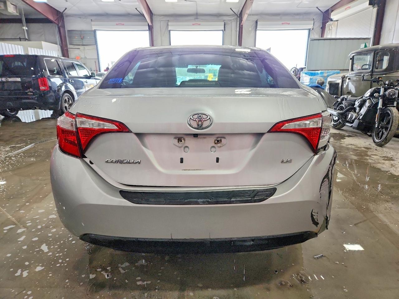 2014 TOYOTA COROLLA LE photo 11
