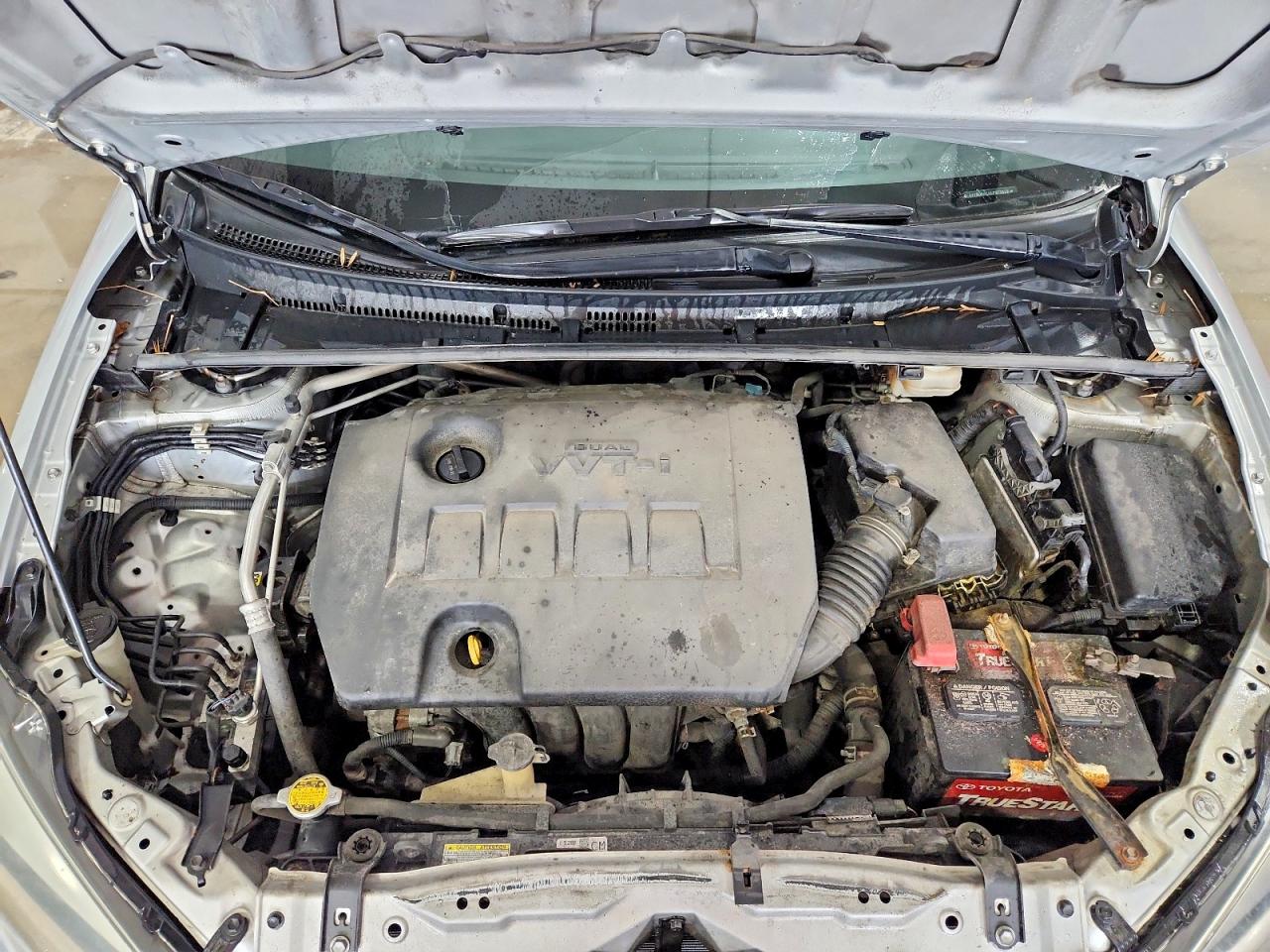2014 TOYOTA COROLLA LE photo 21