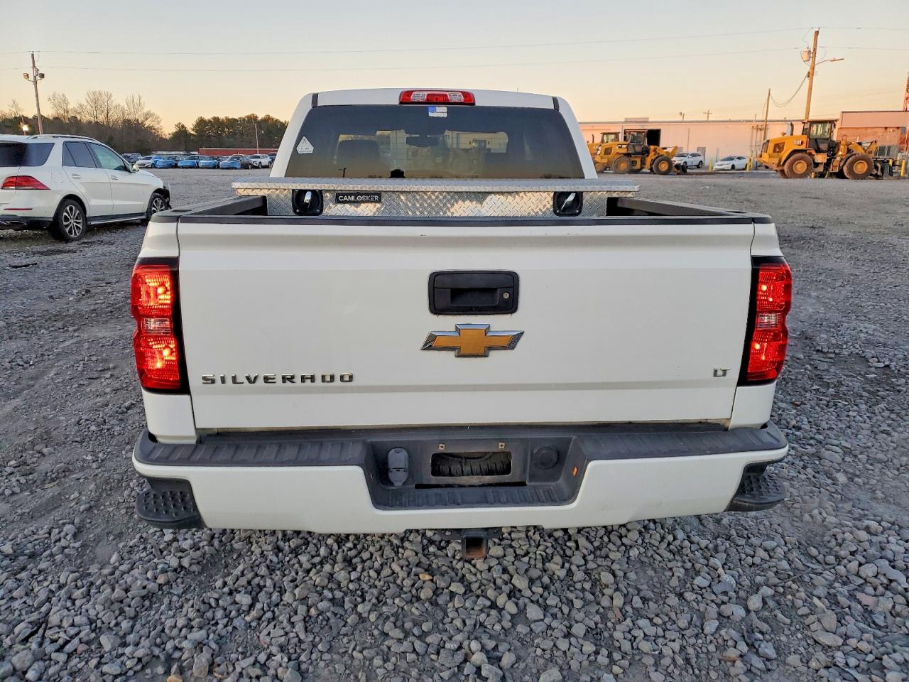 2017 CHEVROLET SILVERADO K1500 LT photo 6