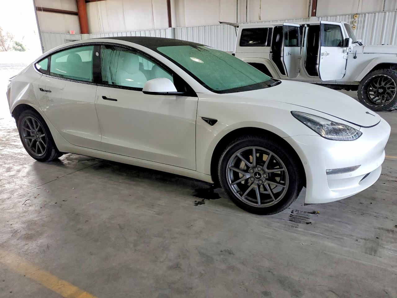 2022 TESLA MODEL 3 photo 4
