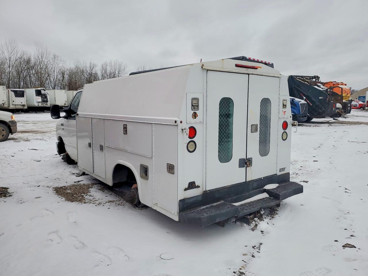 2009 FORD ECONOLINE E350 SUPER DUTY CUTAWAY VAN photo 2