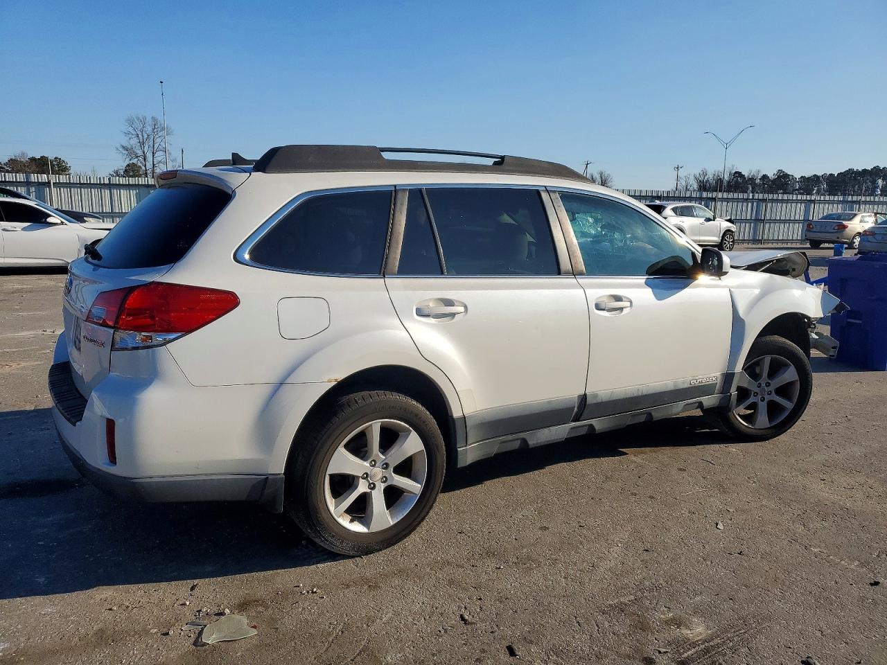 2014 SUBARU OUTBACK 2.5I PREMIUM photo 3