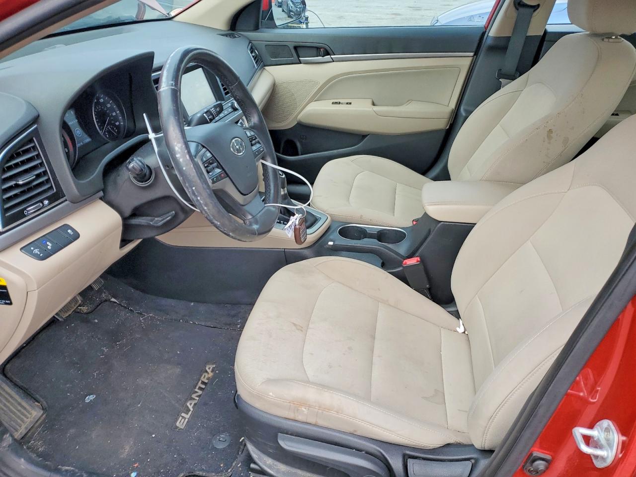 2017 HYUNDAI ELANTRA SE photo 7