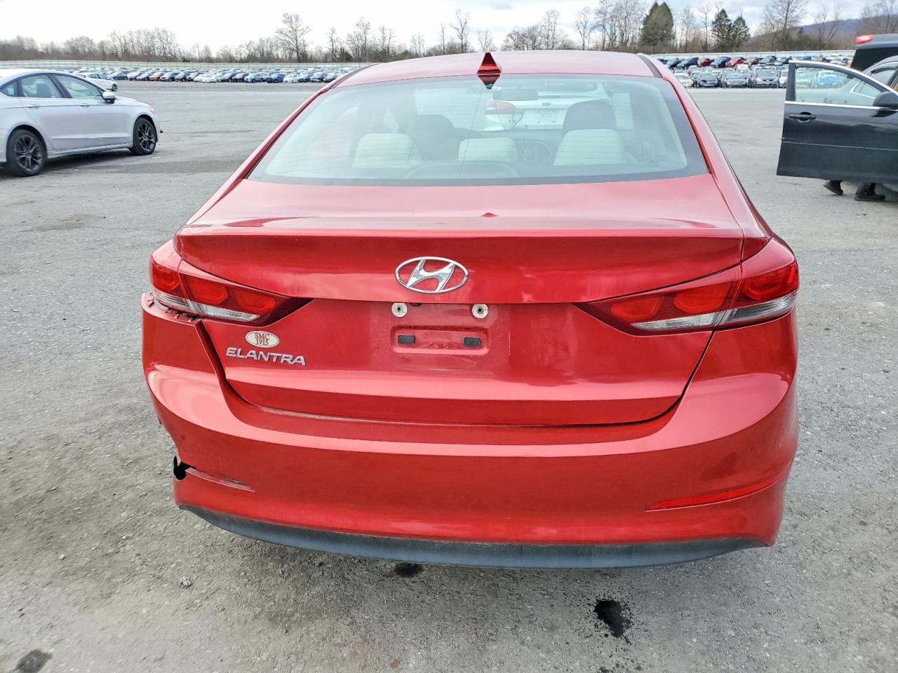 2017 HYUNDAI ELANTRA SE photo 6