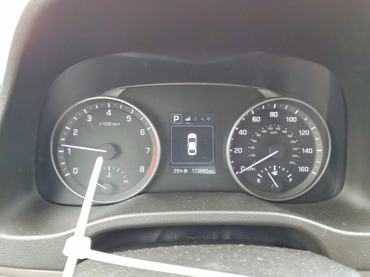 2017 HYUNDAI ELANTRA SE photo 9