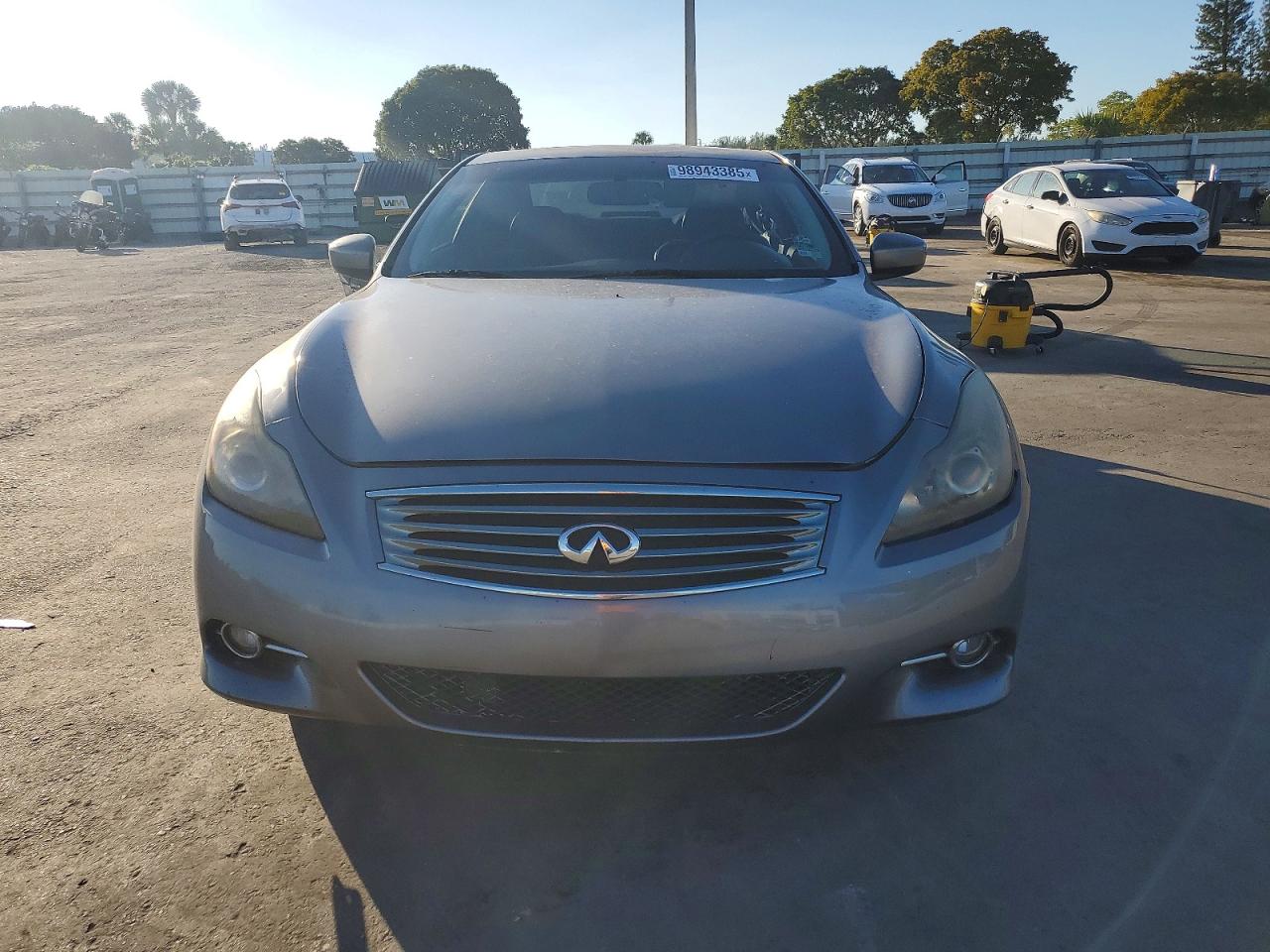 2013 INFINITI G37 JOURNEY photo 5