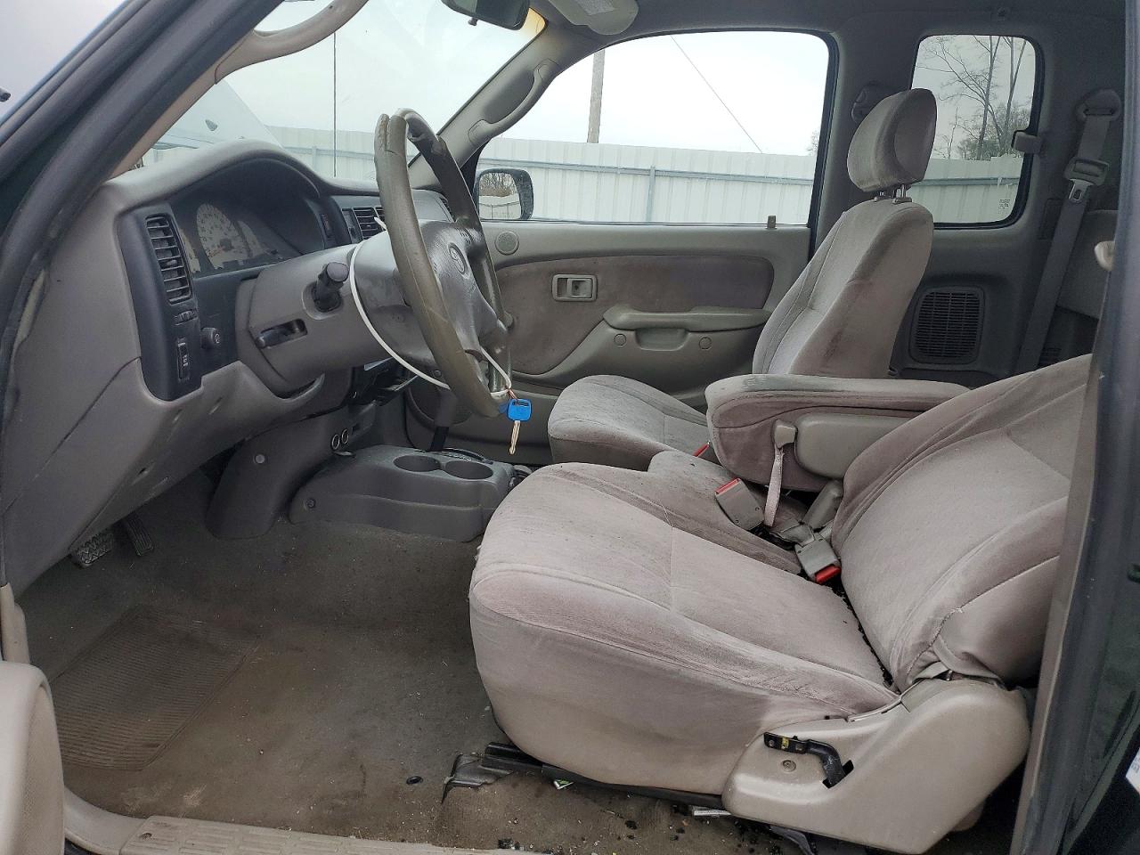 2002 TOYOTA TACOMA PRERUNNER photo 7