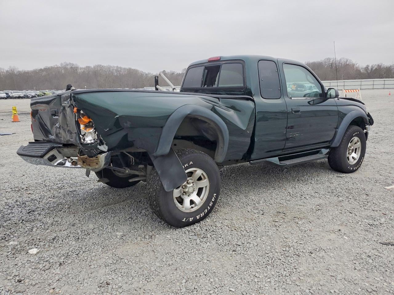 2002 TOYOTA TACOMA PRERUNNER photo 3