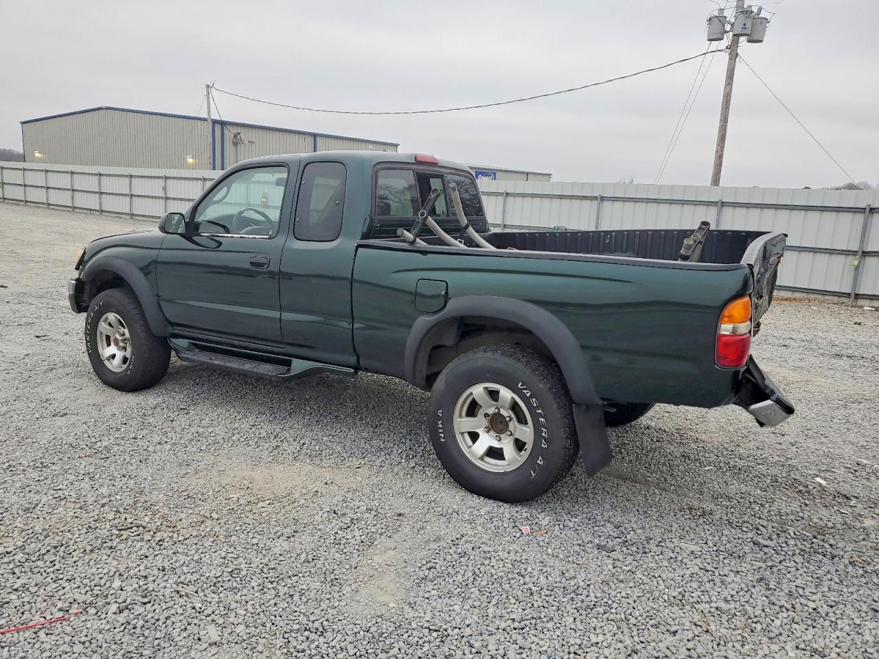 2002 TOYOTA TACOMA PRERUNNER photo 2