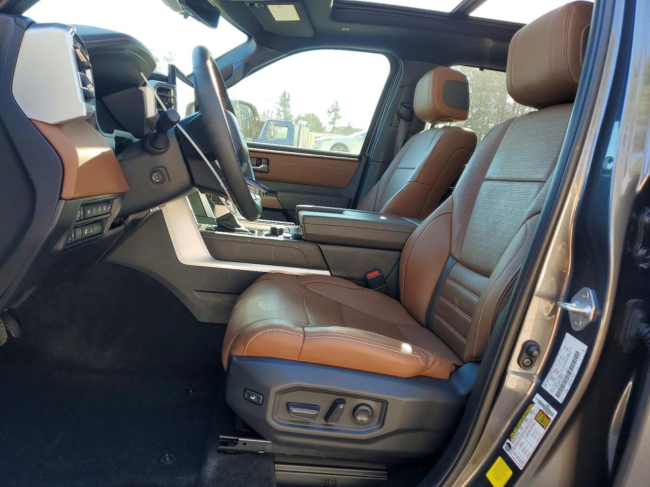 2024 TOYOTA TUNDRA CREWMAX PLATINUM photo 7