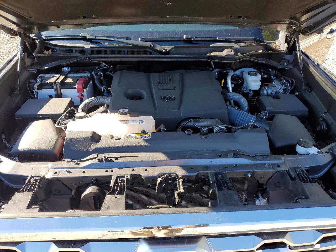 2024 TOYOTA TUNDRA CREWMAX PLATINUM photo 11
