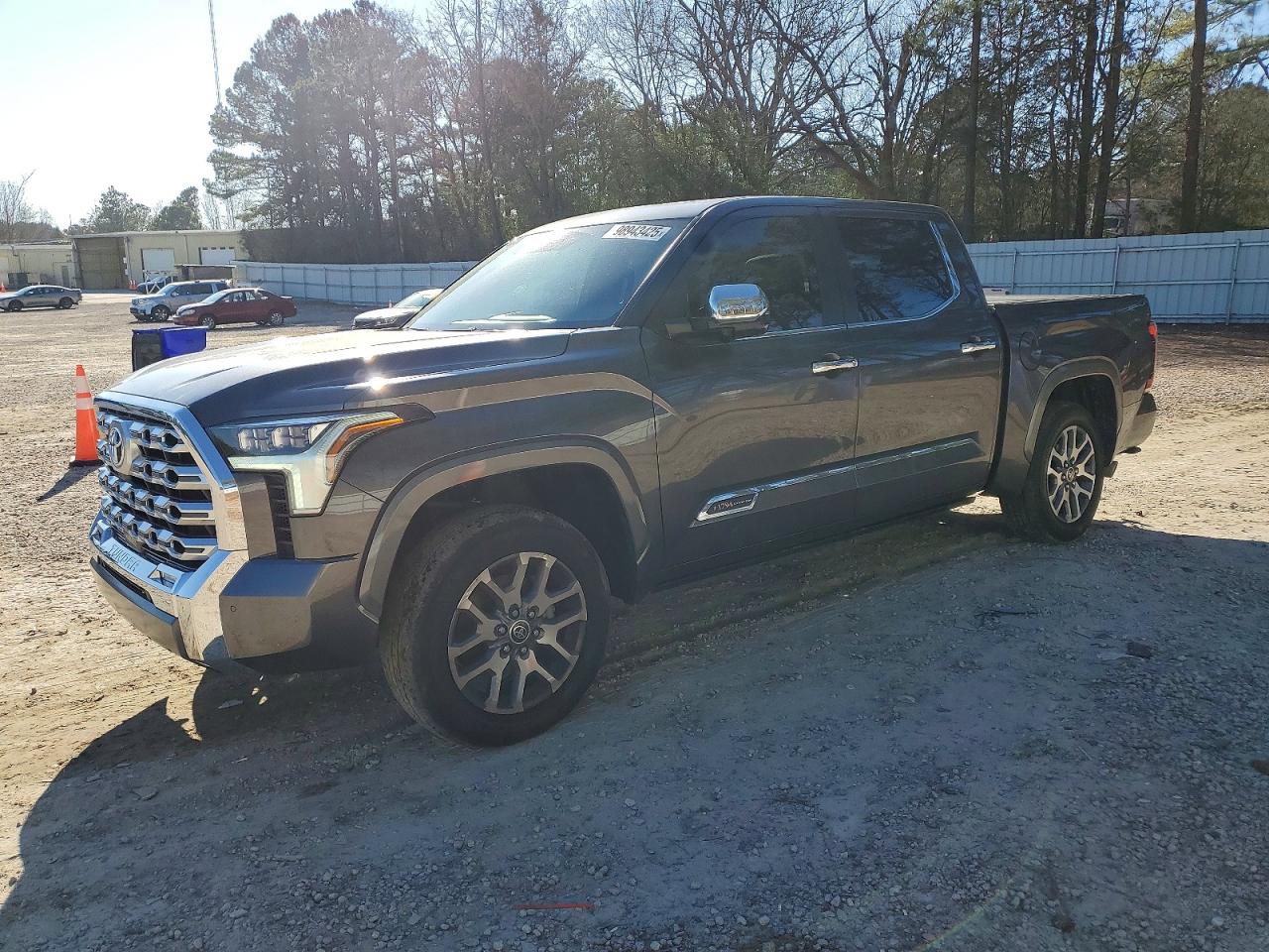 2024 TOYOTA TUNDRA