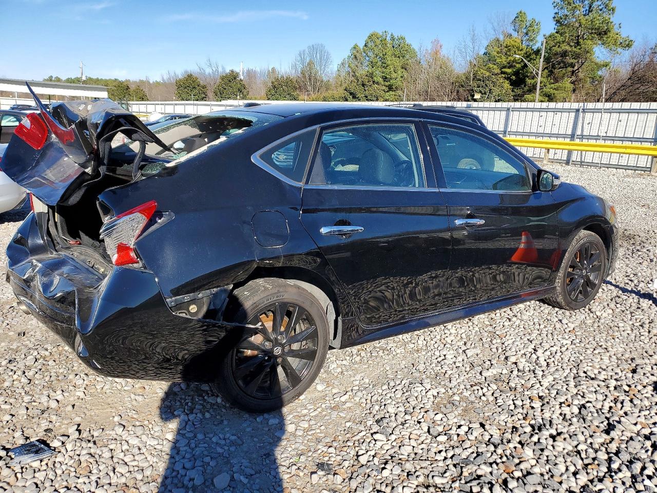 2017 NISSAN SENTRA SR TURBO photo 3