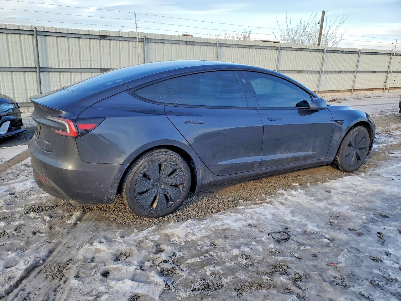 2024 TESLA MODEL 3 photo 5