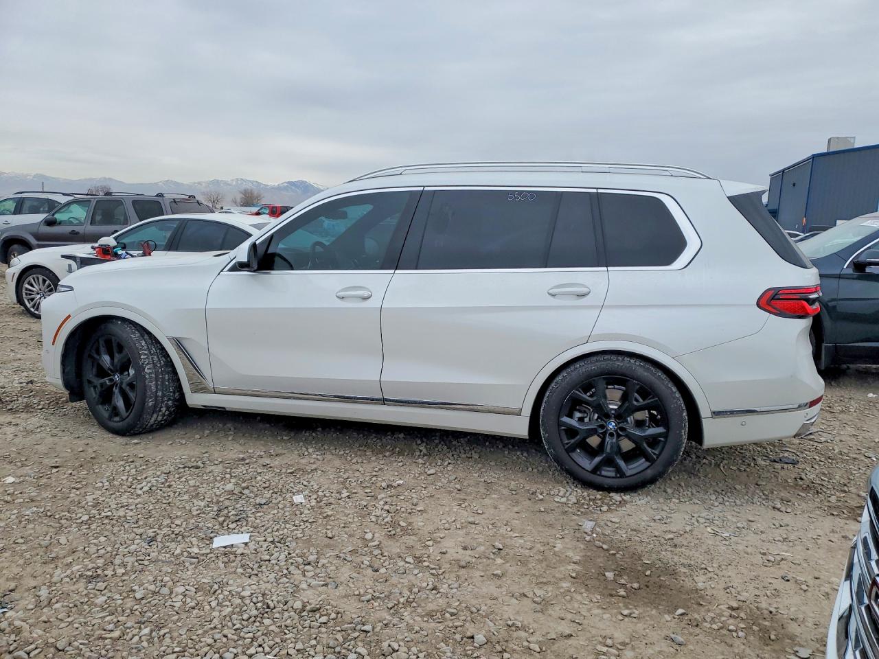 2024 BMW X7 XDRIVE40I photo 2