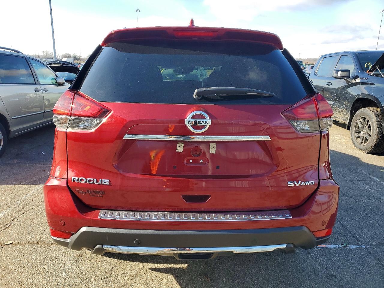 2019 NISSAN ROGUE S photo 6