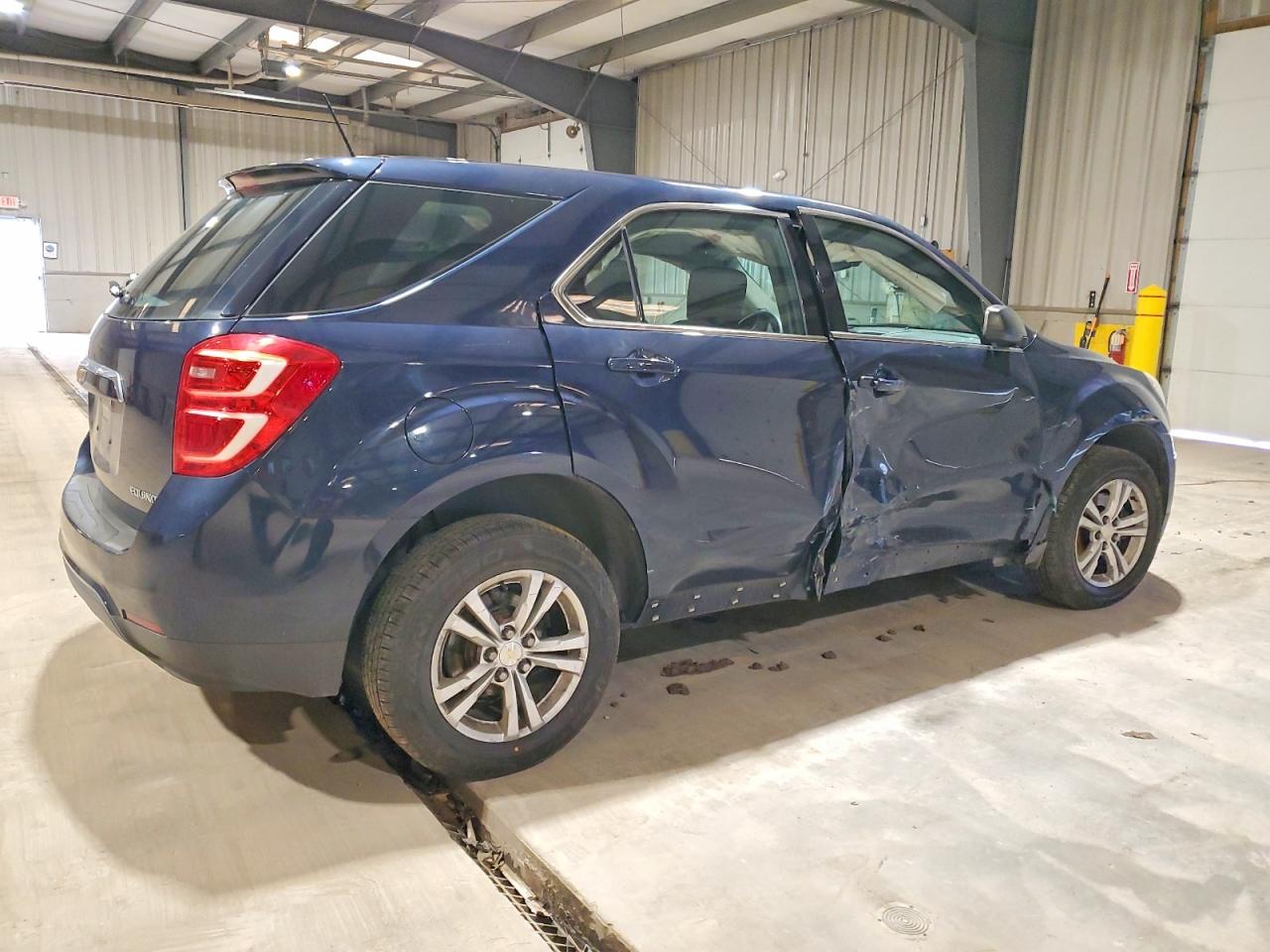2016 CHEVROLET EQUINOX LS photo 5