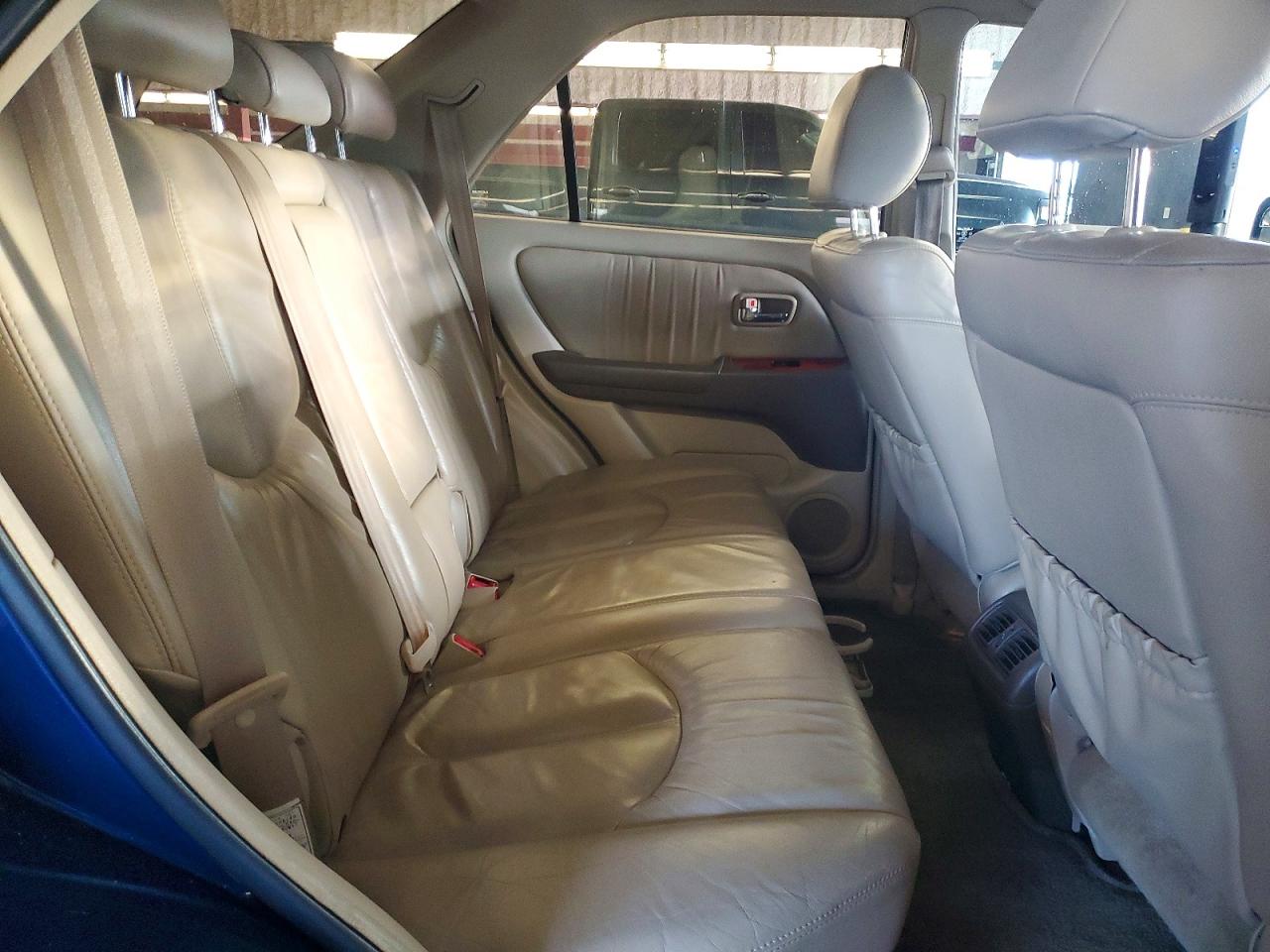 2002 LEXUS RX 300 photo 11