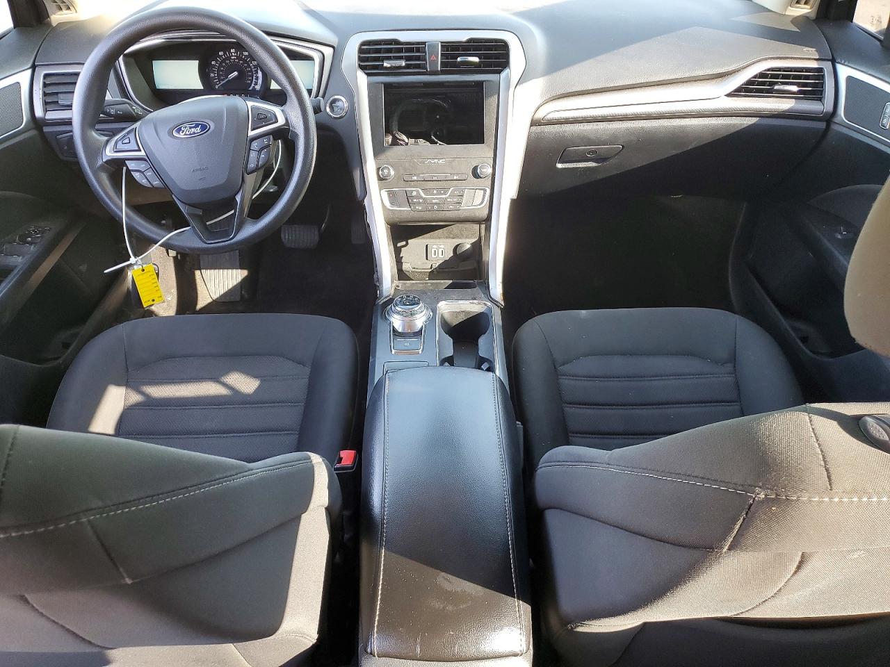 2020 FORD FUSION SE photo 8
