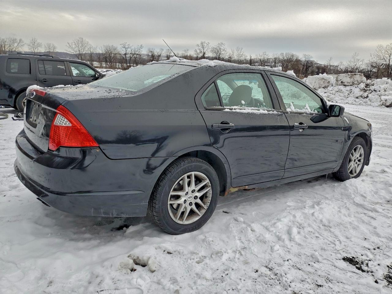 2010 FORD FUSION S photo 3