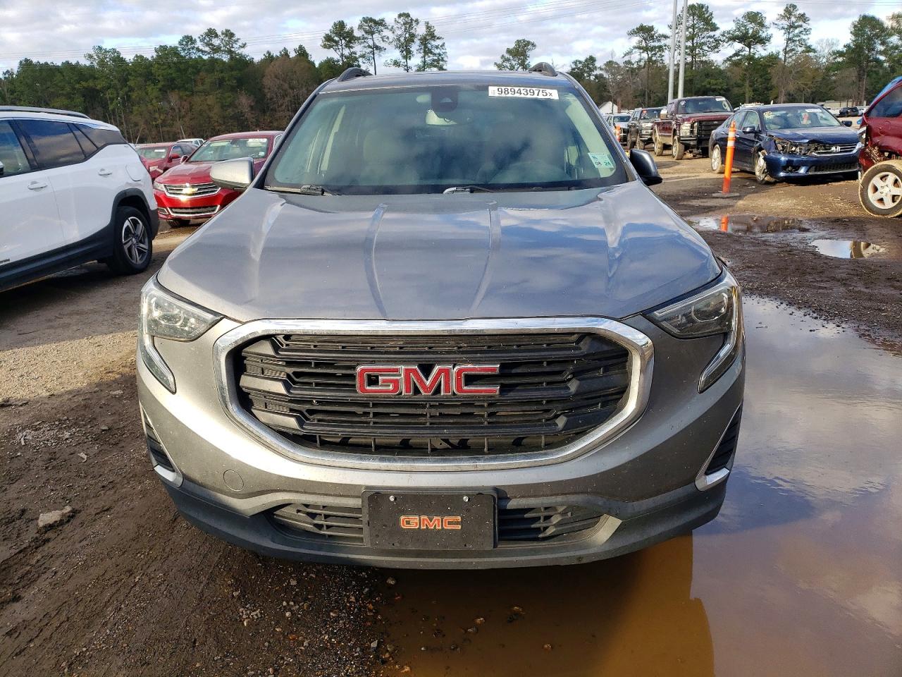 2020 GMC TERRAIN SLE photo 9