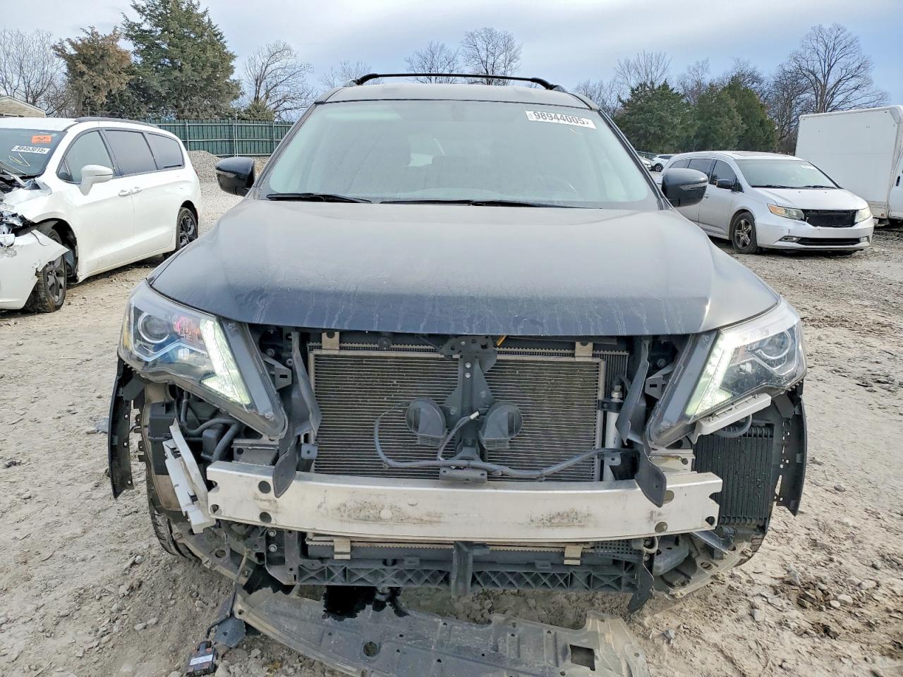 2020 NISSAN PATHFINDER SV photo 5
