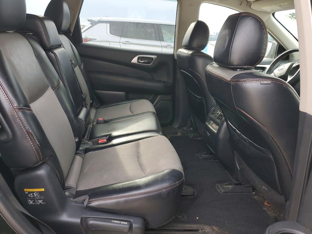 2020 NISSAN PATHFINDER SV photo 11