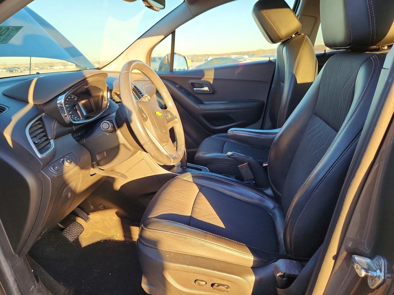 2021 CHEVROLET TRAX 1LT photo 7