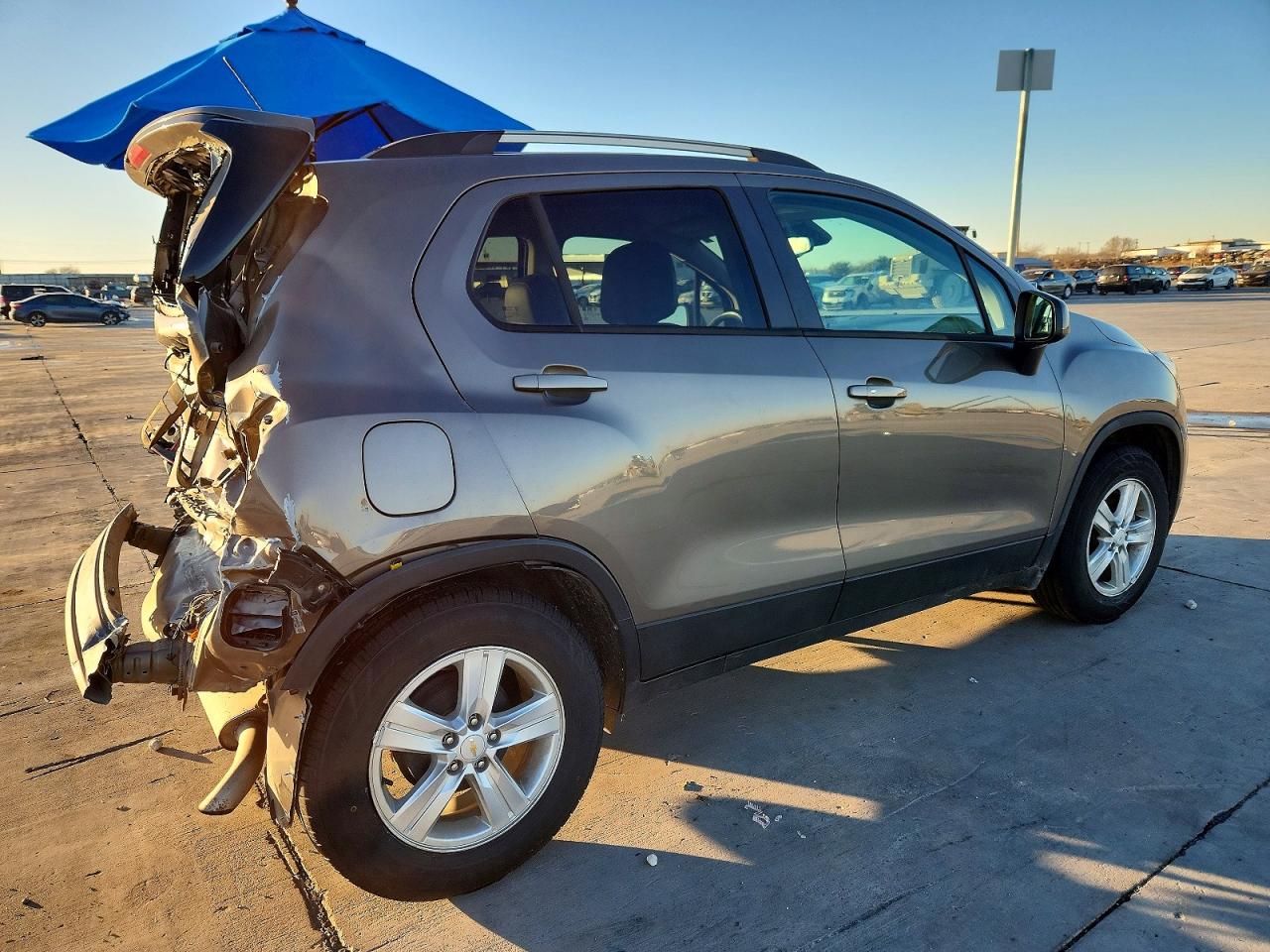2021 CHEVROLET TRAX 1LT photo 3