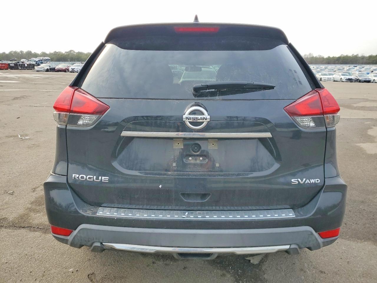 2018 NISSAN ROGUE S photo 6