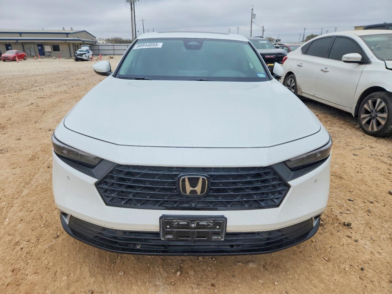 2024 HONDA ACCORD TOURING HYBRID photo 5