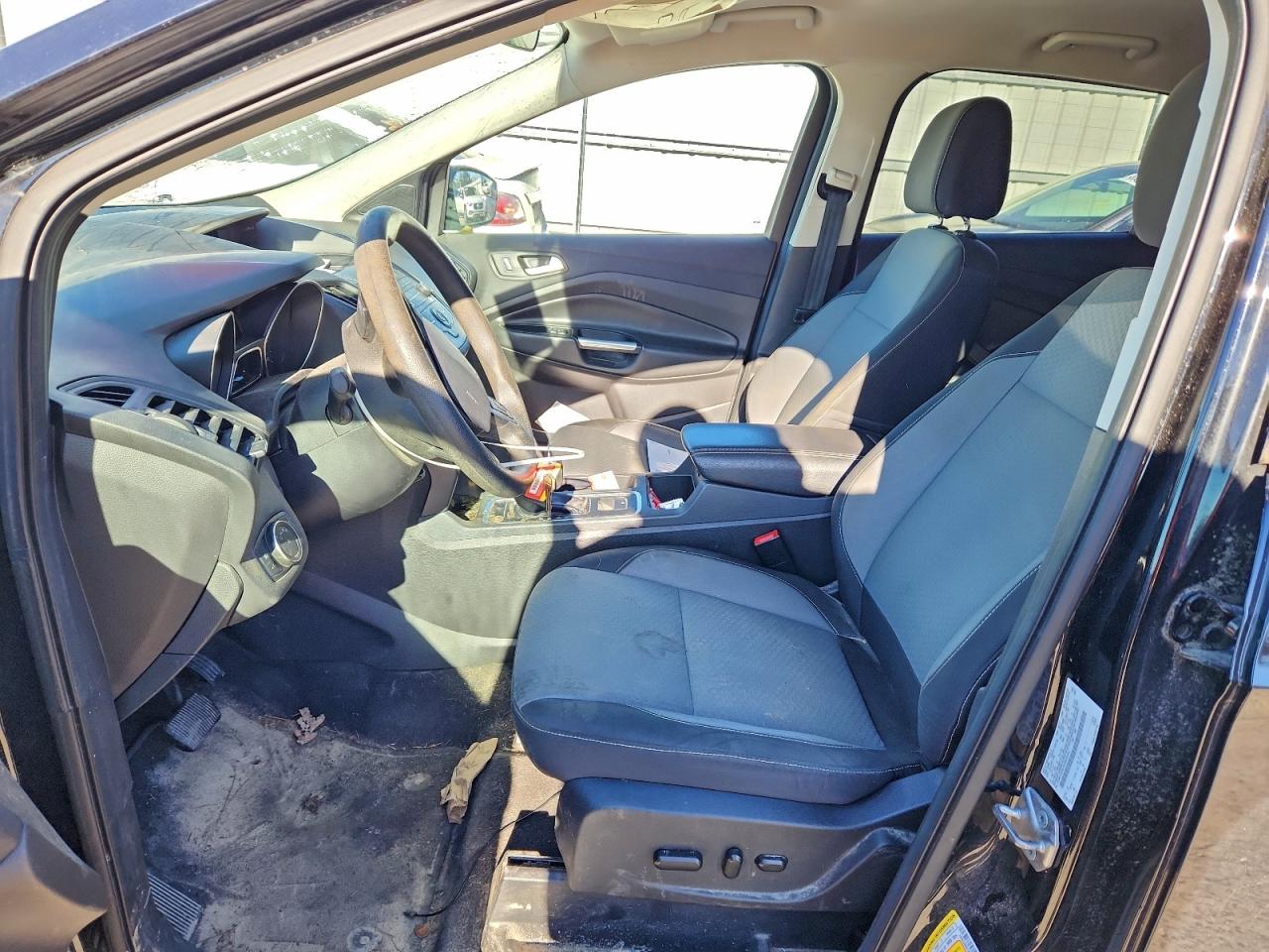 2017 FORD ESCAPE SE photo 7