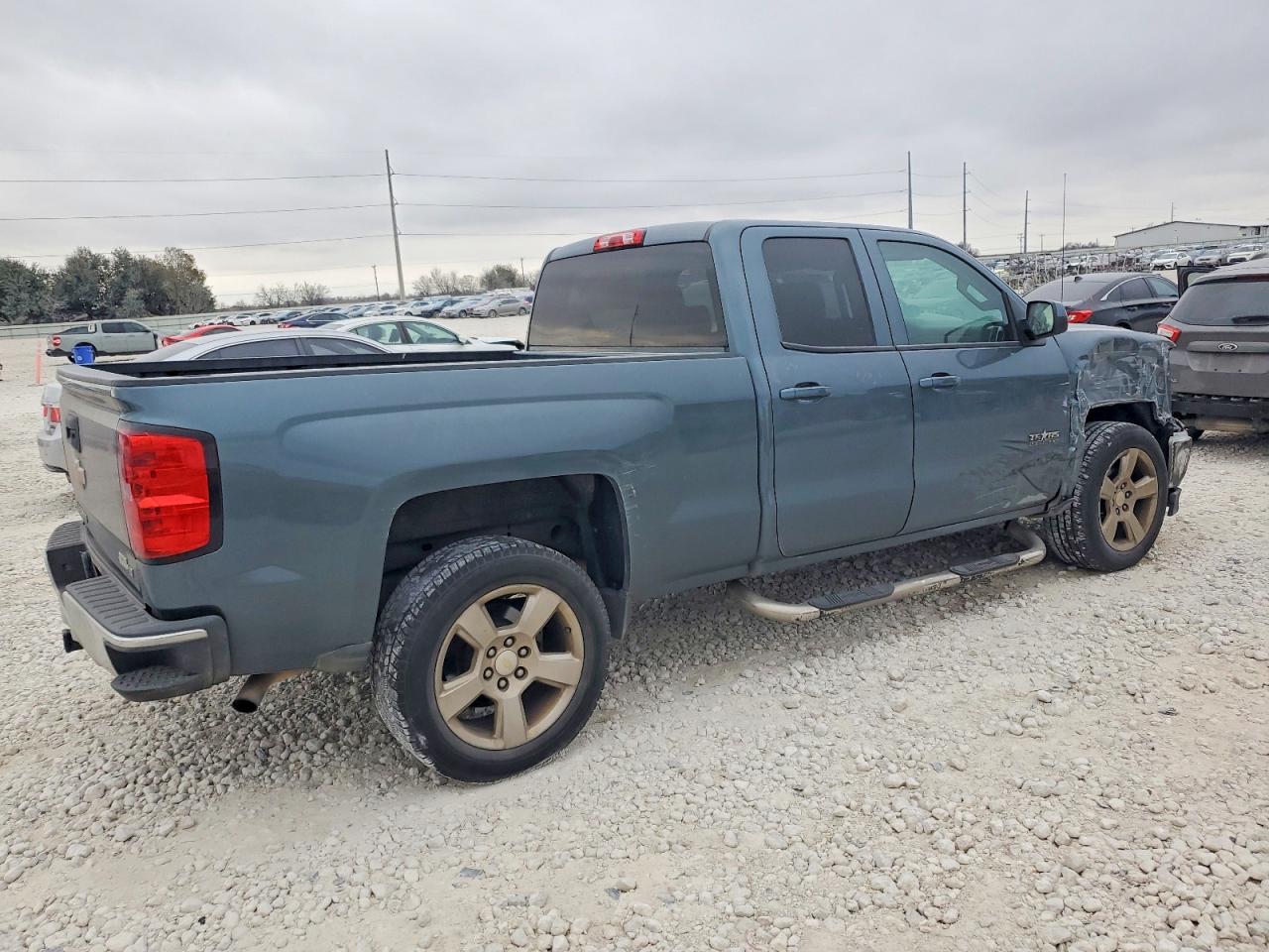 2014 CHEVROLET SILVERADO C1500 LT photo 3