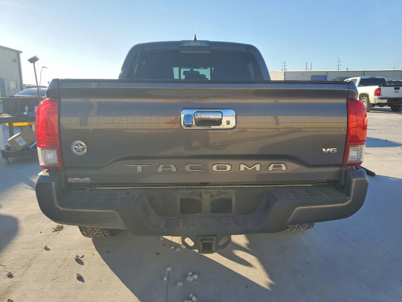2017 TOYOTA TACOMA DOUBLE CAB photo 6