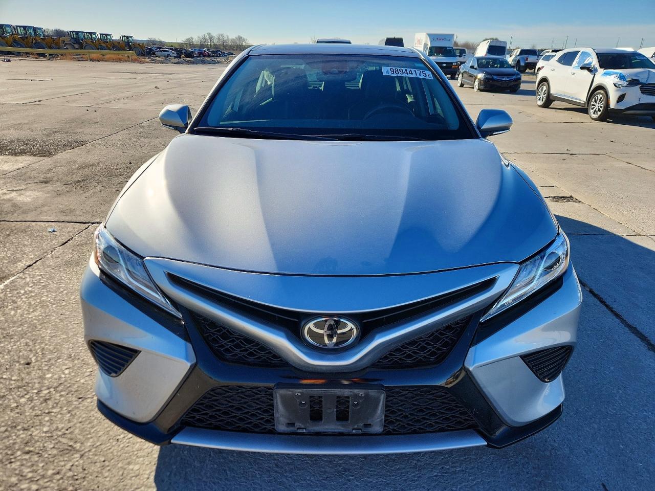 2020 TOYOTA CAMRY XSE photo 9