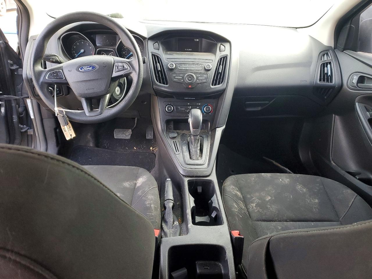 2018 FORD FOCUS S photo 8