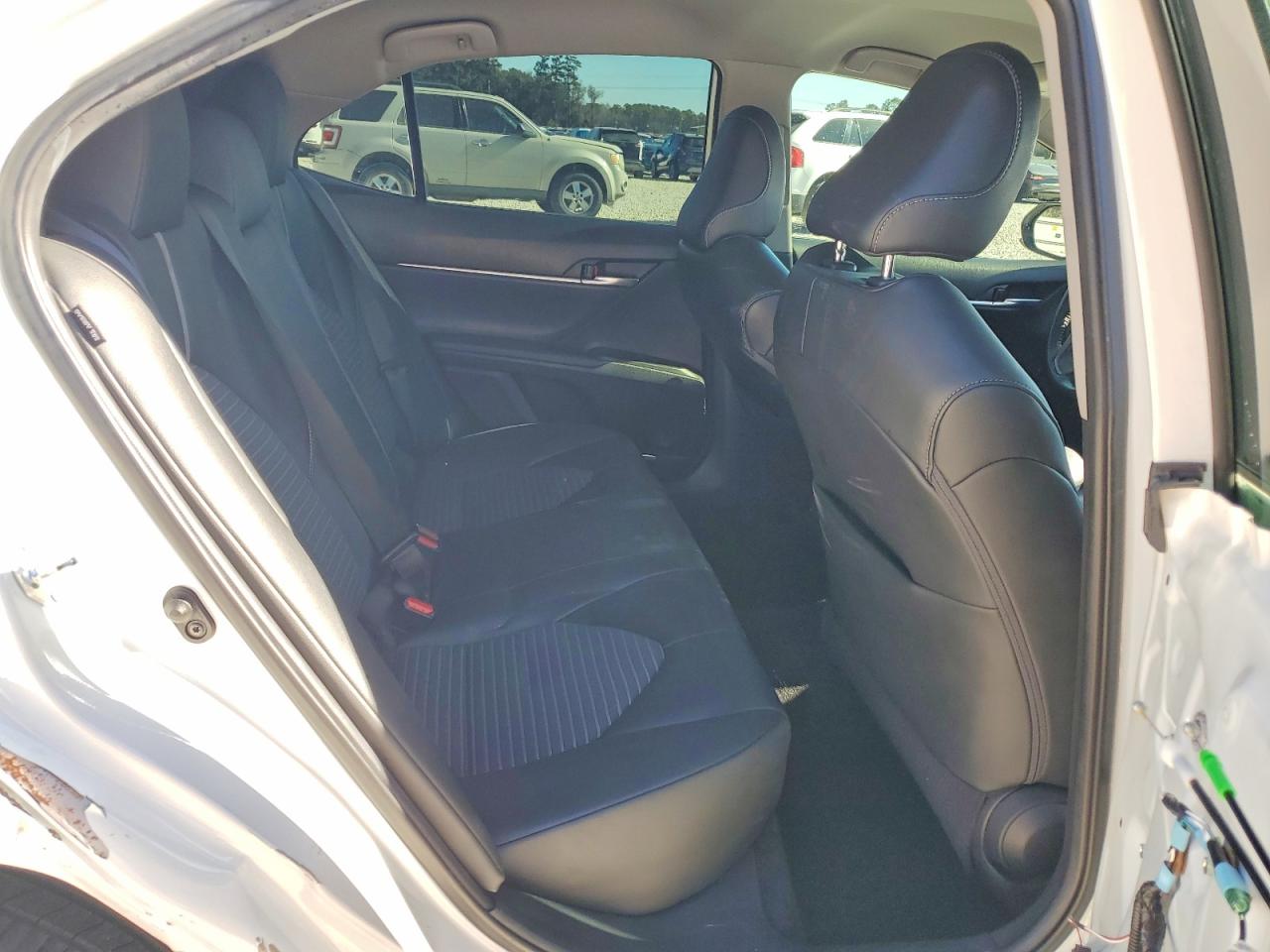 2021 TOYOTA CAMRY SE photo 10