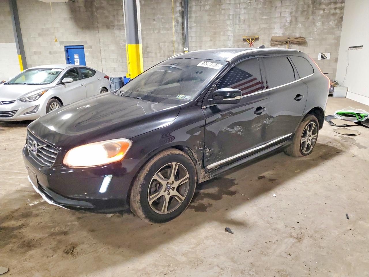 2015 VOLVO XC60