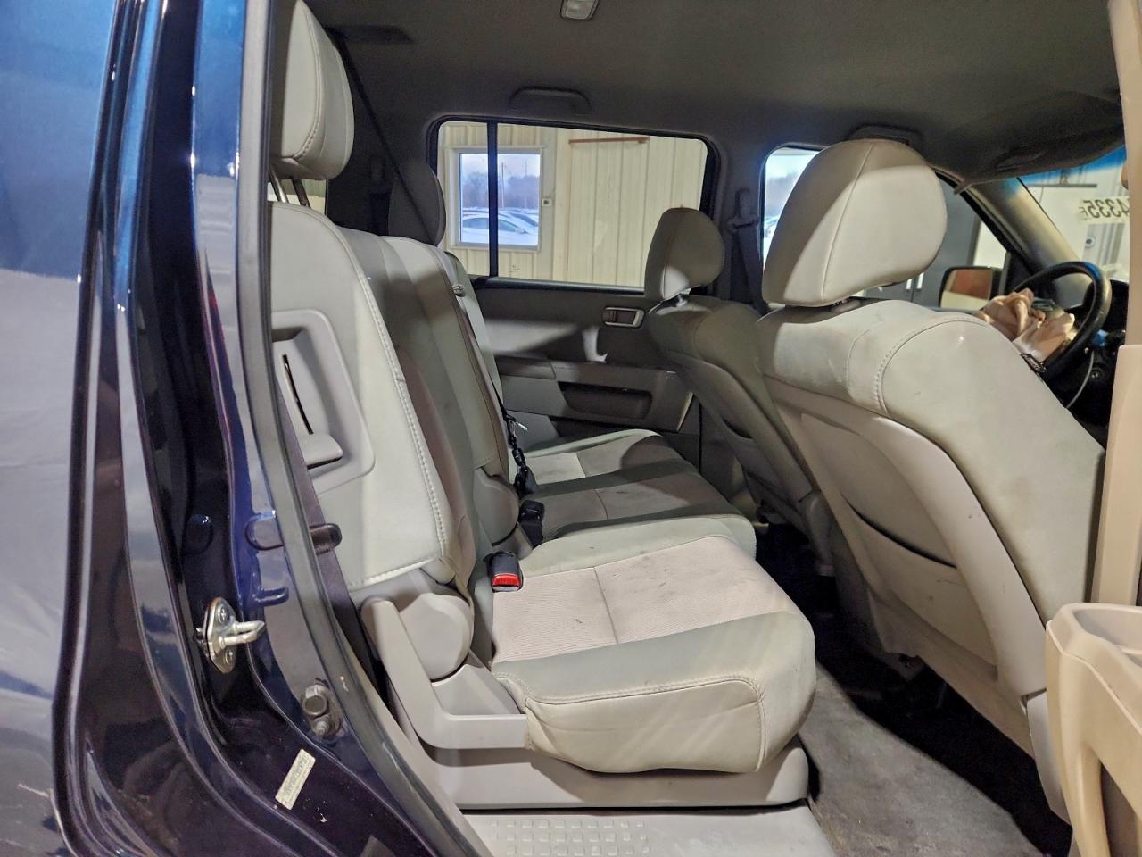 2012 HONDA PILOT photo 11
