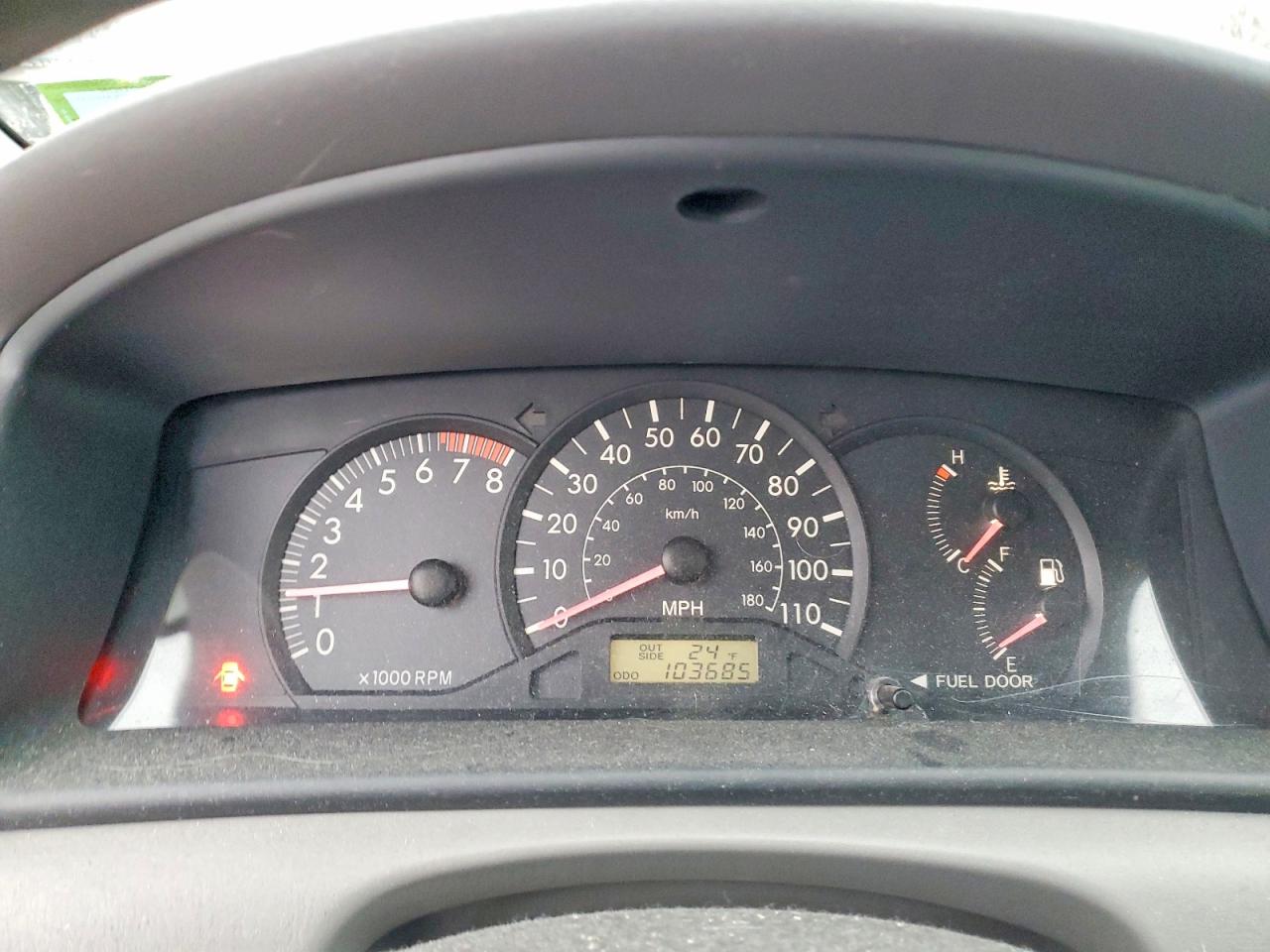 2005 TOYOTA COROLLA CE photo 9