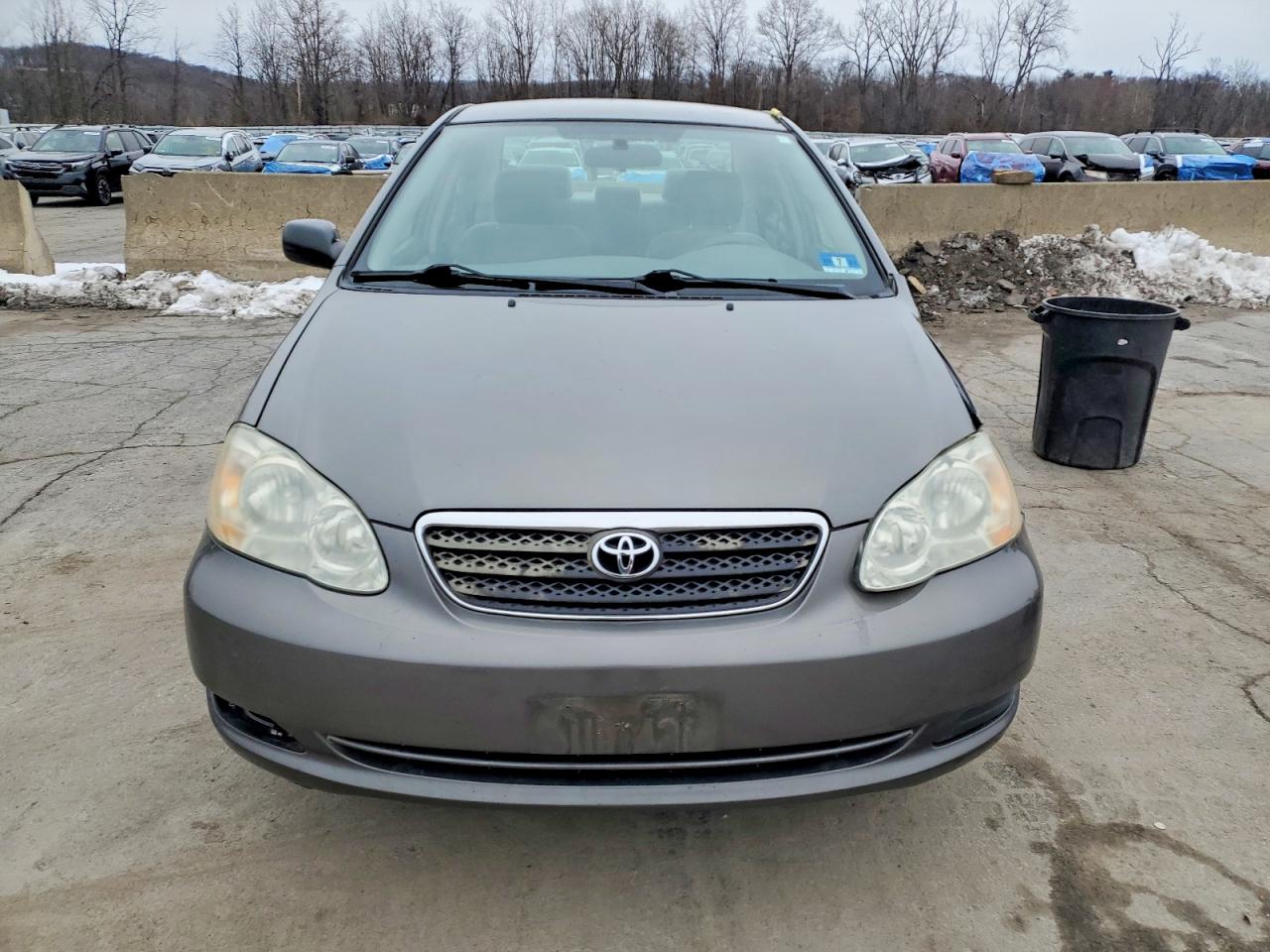 2005 TOYOTA COROLLA CE photo 5