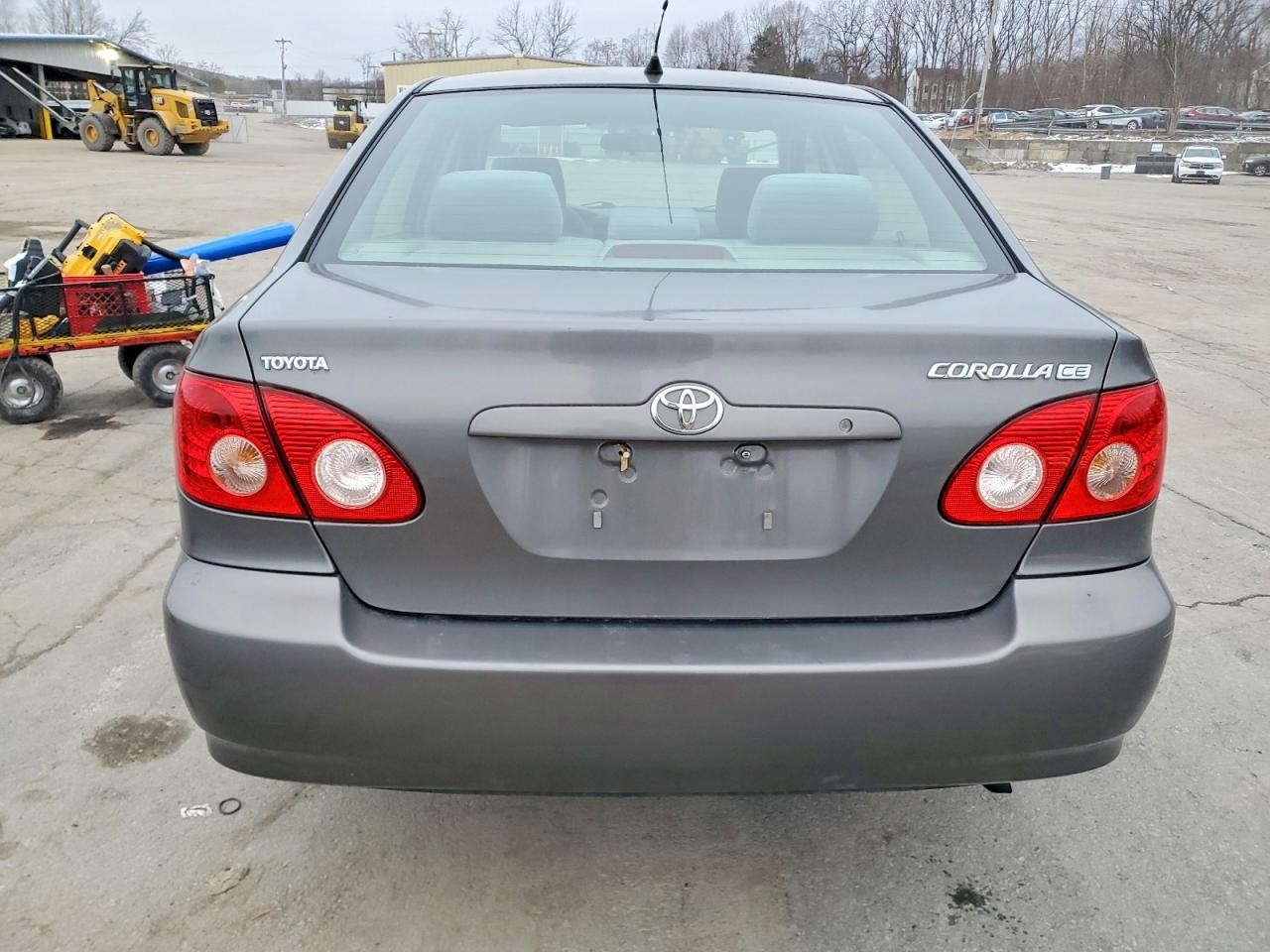 2005 TOYOTA COROLLA CE photo 6